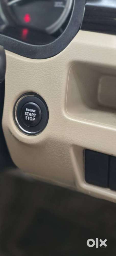 Maruti Suzuki Ciaz 2014-2017 At Zxi Plus, 2017, Petrol