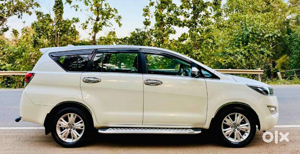 Toyota Innova Crysta 2.8z Automatic, 2019, Diesel