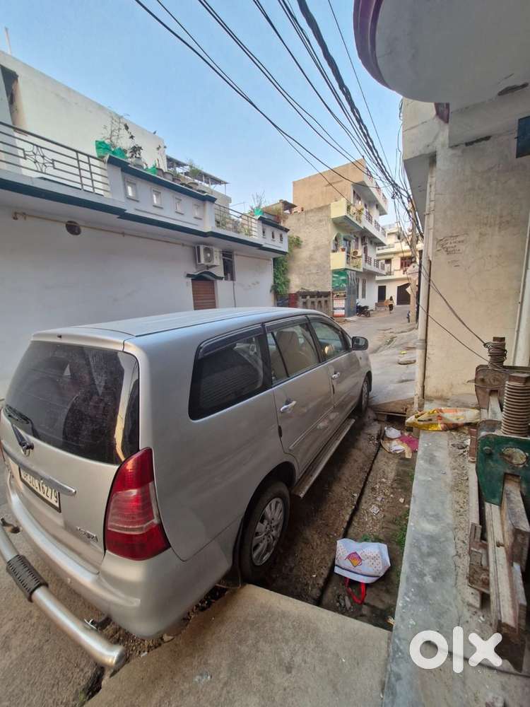 Toyota Innova Diesel 2010 Car
