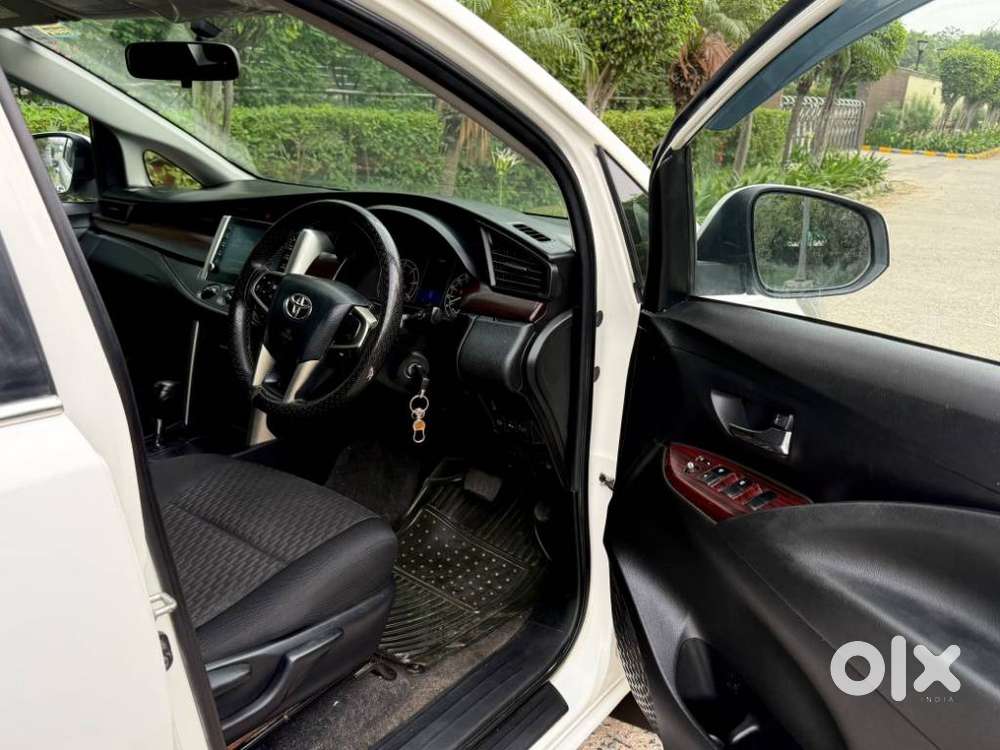 Toyota Innova Crysta [2020-ongoing] 2.4 Gx 7 Str, 2022, Diesel