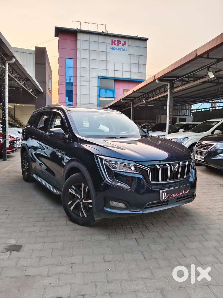 Mahindra Xuv700 2.0 Mx Petrol Mt 5 Str, 2022, Petrol