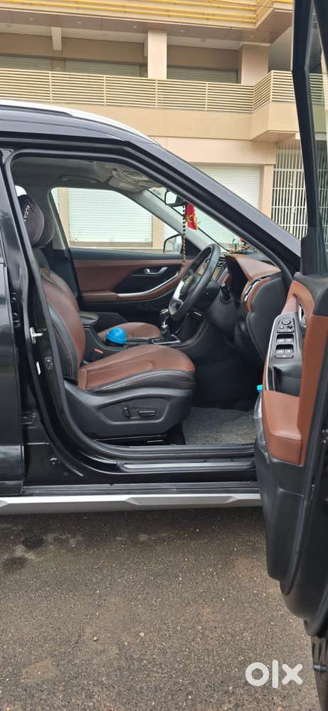 Hyundai Alcazar Platinum 7 Str 1.5 Diesel Adventure, 2022, Diesel