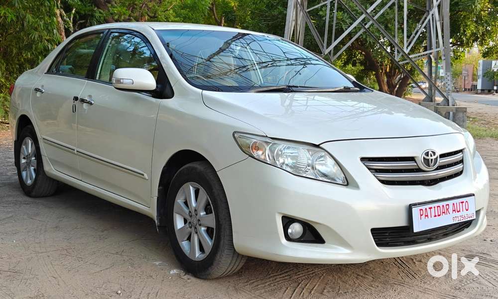 Toyota Corolla Altis G, 2011, Petrol