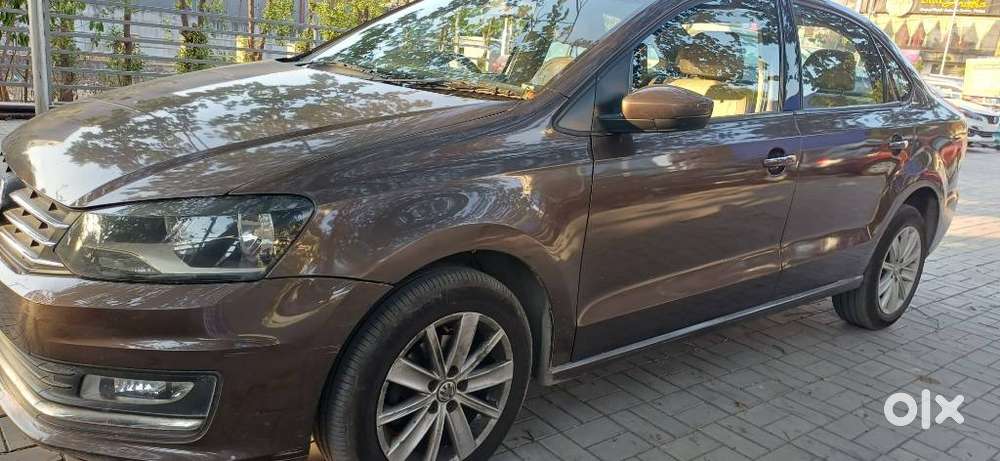 Volkswagen Vento 1.2 Tsi Highline Plus At, 2015, Petrol