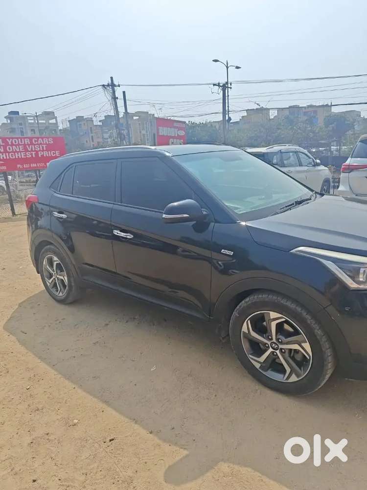 Hyundai Creta 2018 Petrol Automatic With Sunroof.