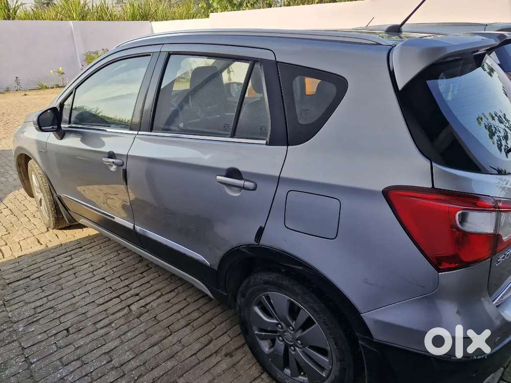 Maruti Suzuki S-cross 2017 Diesel Well Maintained