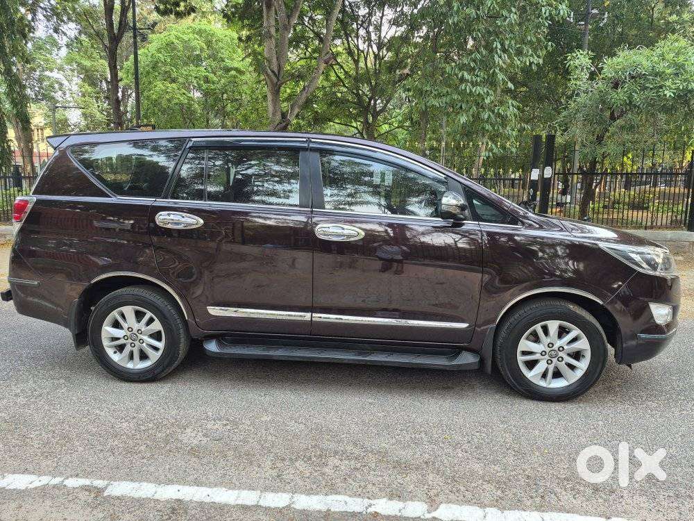 Toyota Innova Crysta 2.4 V 7 Str, 2018, Diesel