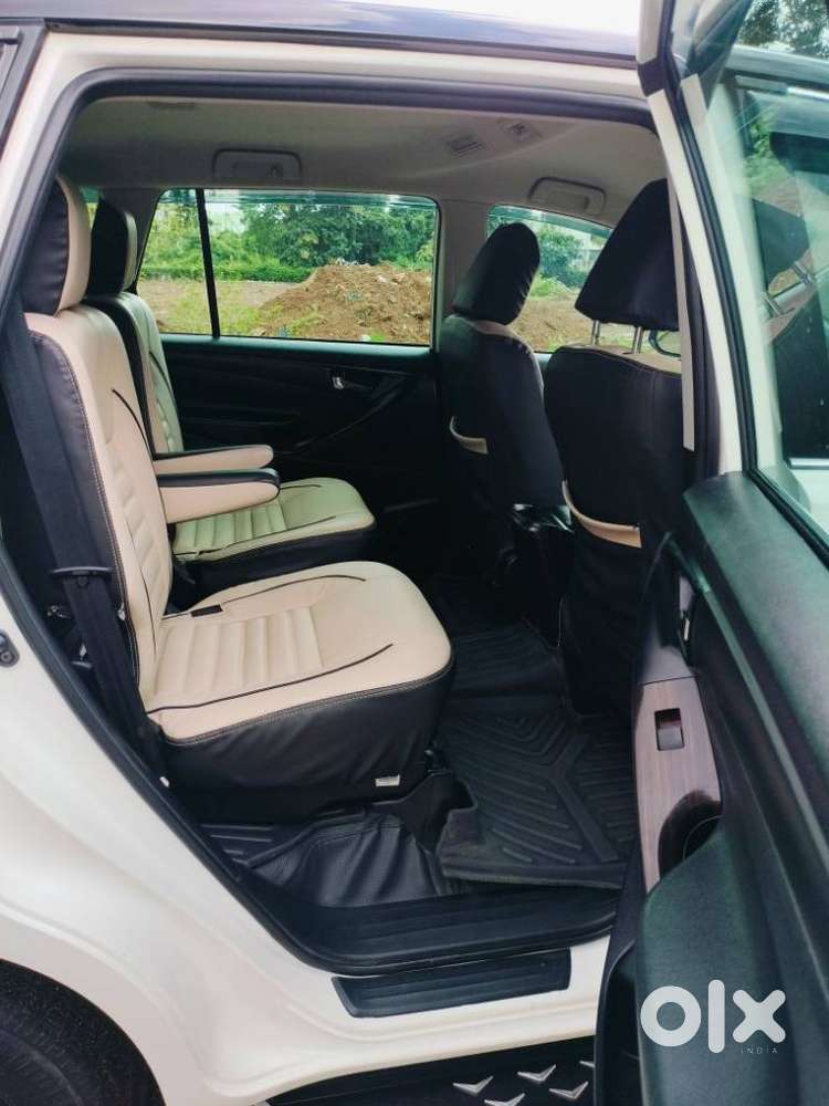 Toyota Innova Crysta 2.4 Gx Limited Edition At 7 Str, 2023, Diesel