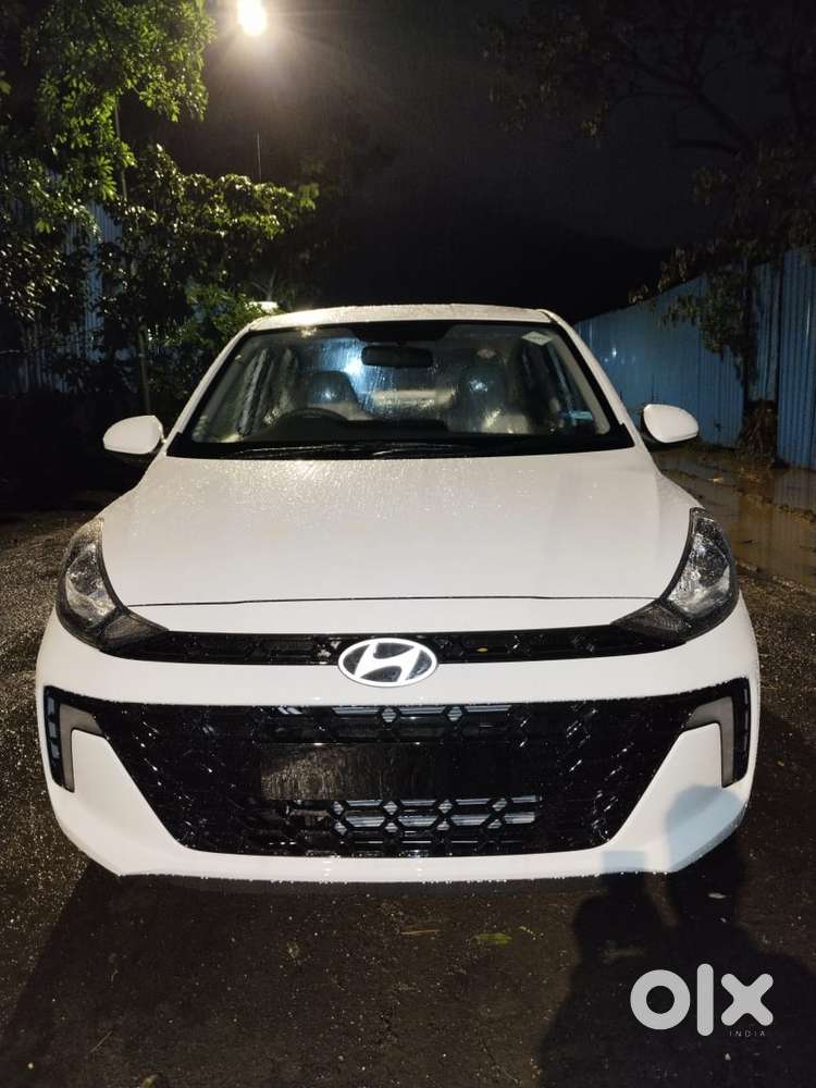 Hyundai Aura, 2025, Cng & Hybrids