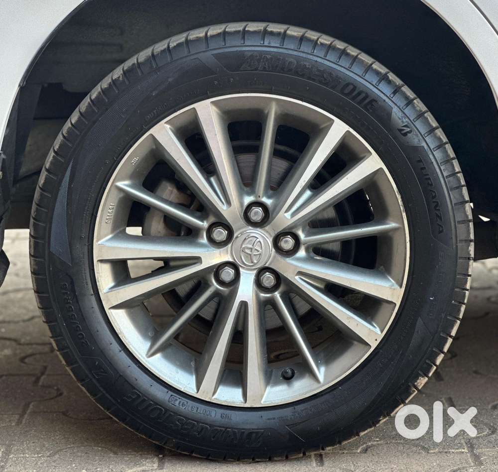 Toyota Corolla Altis