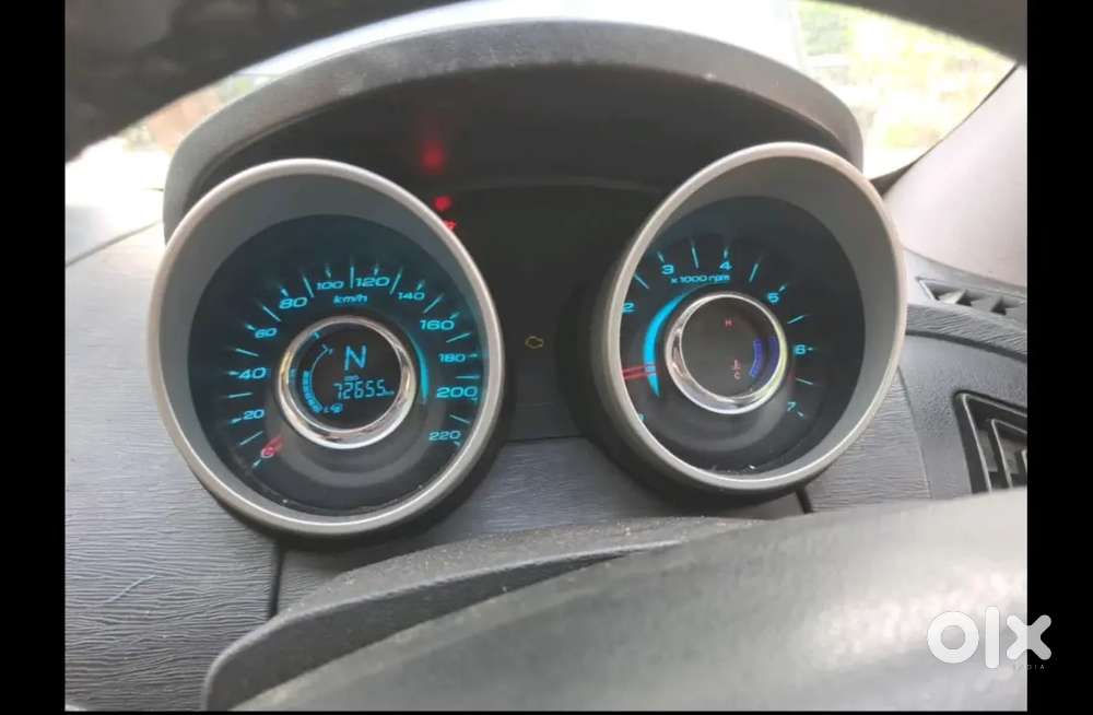 Mahindra Xuv500 2016