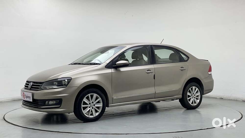 Volkswagen Vento 1.6 Highline, 2016, Petrol