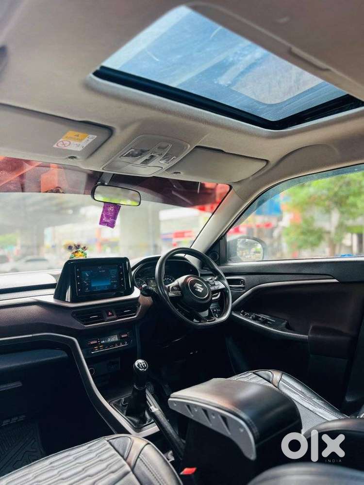 Maruti Suzuki Brezza 1.5 Zxi Smart Hybrid, 2022, Petrol