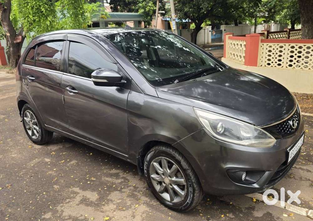 Tata Bolt Revotron Xt, 2015, Petrol