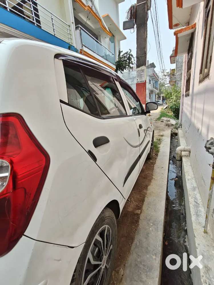 Hyundai I10 -2011 Model , 60k Km Driven .