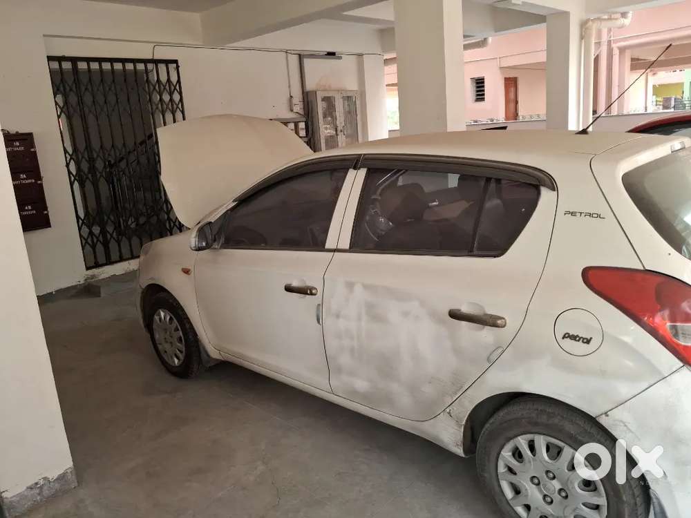 Hyundai I20 2012 Petrol 76000 Km Driven