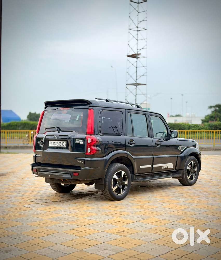 Mahindra Scorpio S11 Mt 7s, 2023, Diesel