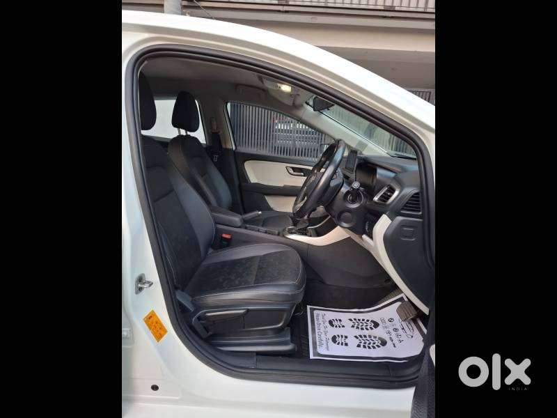 Tata Altroz Xza Plus (o) (s), 2023, Petrol