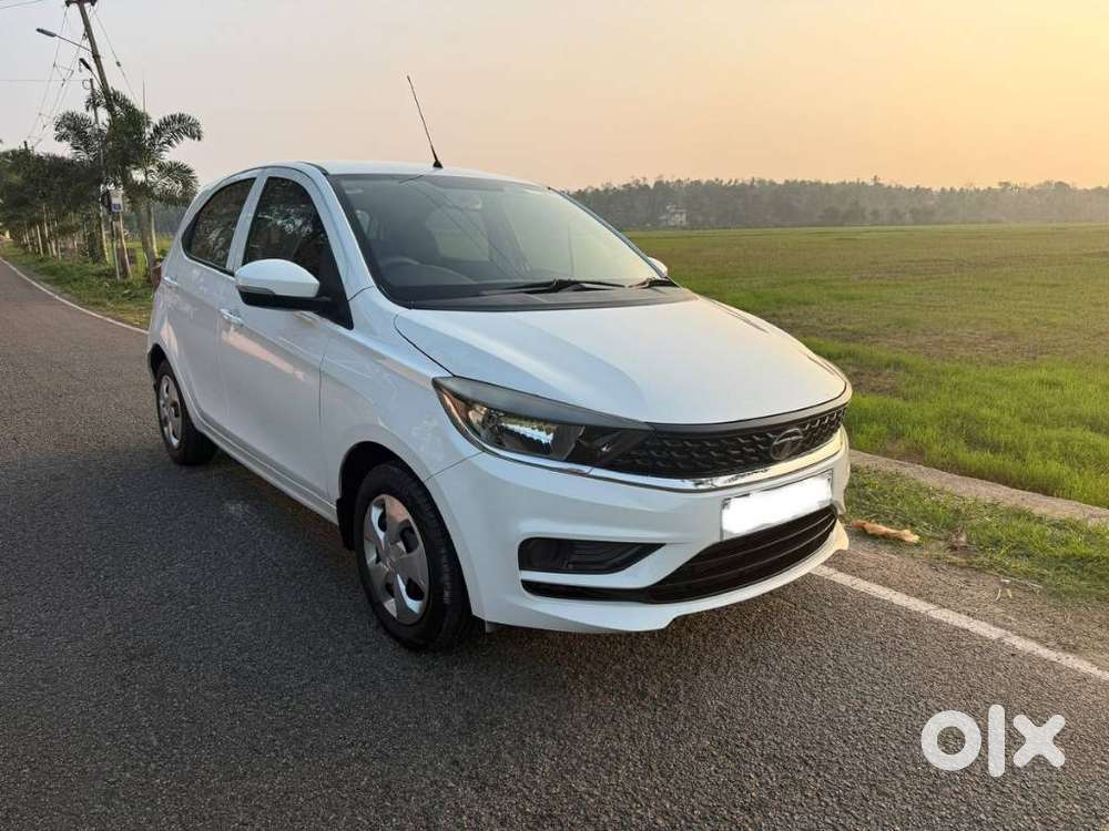 Tata Tiago 1.2 Revotron Xt (o), 2020, Petrol