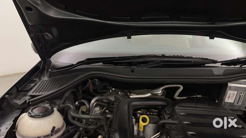 Volkswagen Vento 1.6 Highline, 2021, Petrol