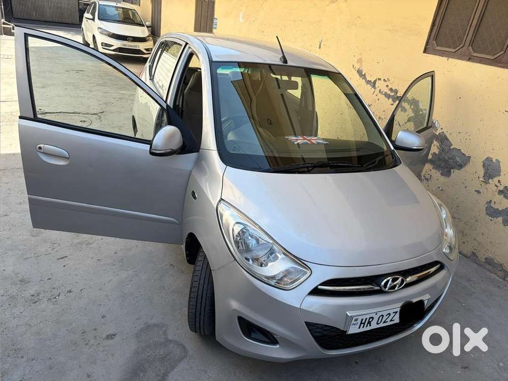 I10 Sportz Top Model