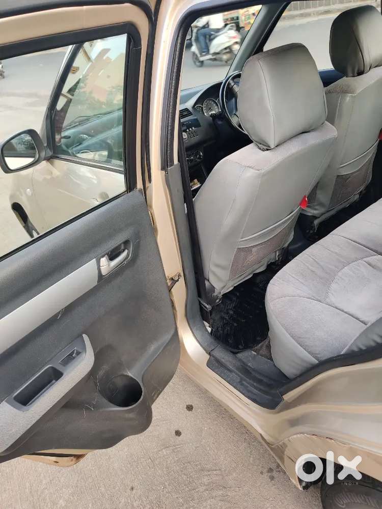 Maruti Suzuki Dzire 2010