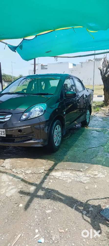 Honda Amaze 2015 Cng & Hybrids 100000 Km Driven