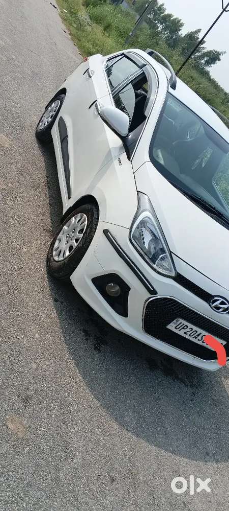 Hyundai Xcent Diesel 2015 December Crdi 4 Calender
