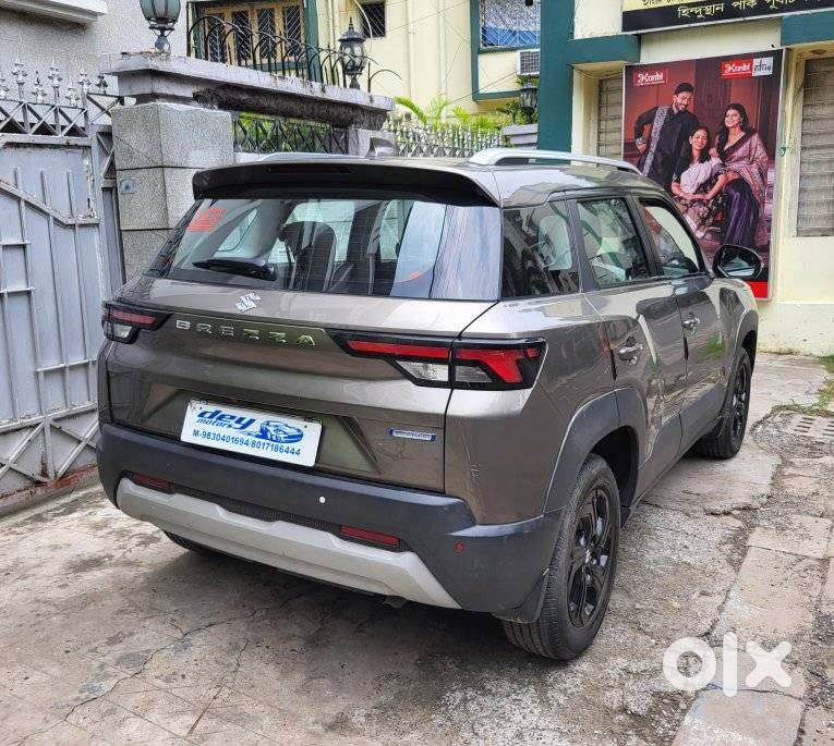 Maruti Suzuki Brezza Zxi Plus At, 2022, Petrol