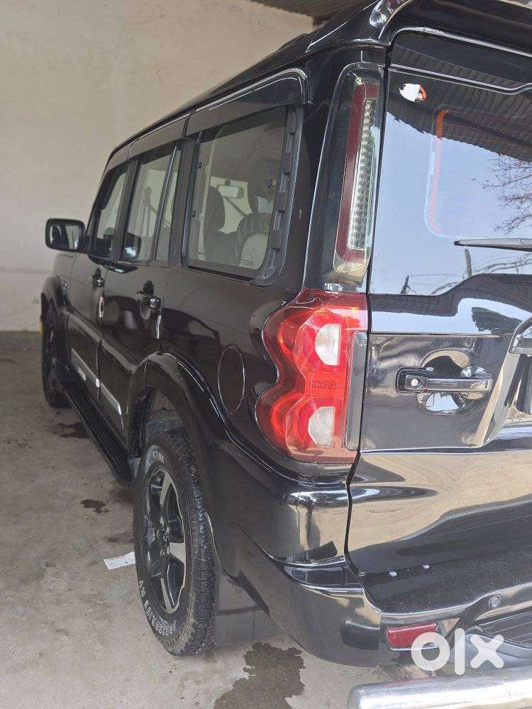 Mahindra Scorpio Classic 2.2 S 11 Mt 7 Str, 2024, Diesel