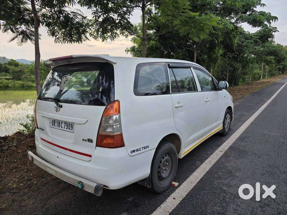 Toyota Innova 2.5 E 7 Str, 2012, Diesel