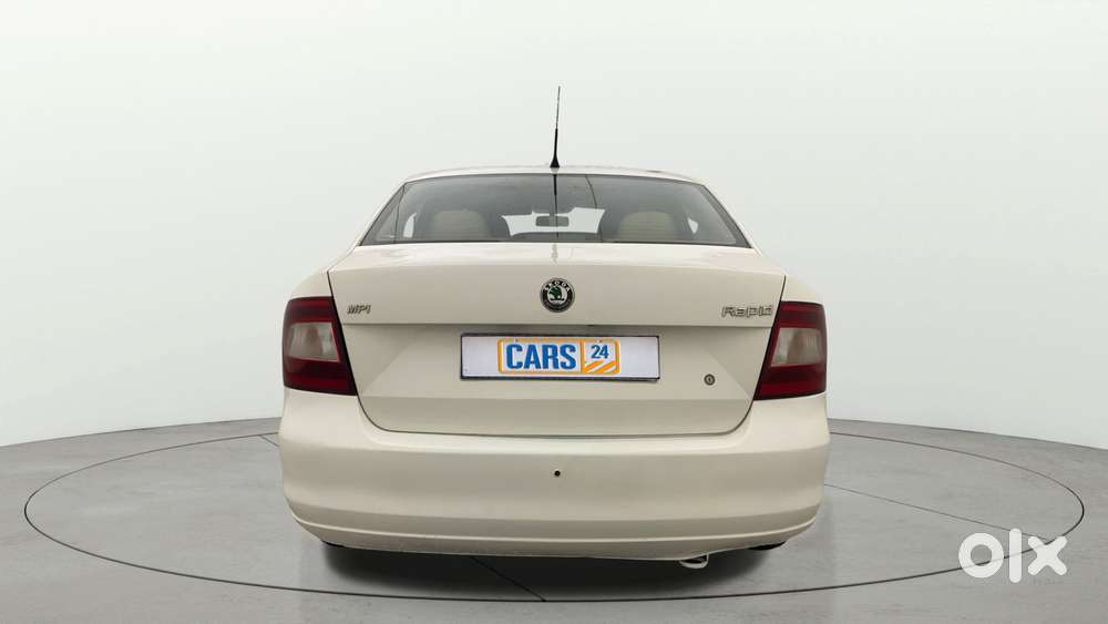 Skoda Rapid 2011-2013 1.6 Mpi At Ambition, 2013, Petrol