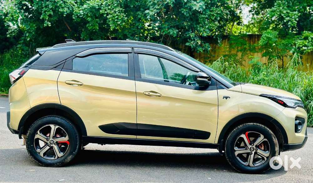 Tata Nexon 1.2 Revotron Xza Plus, 2022, Petrol