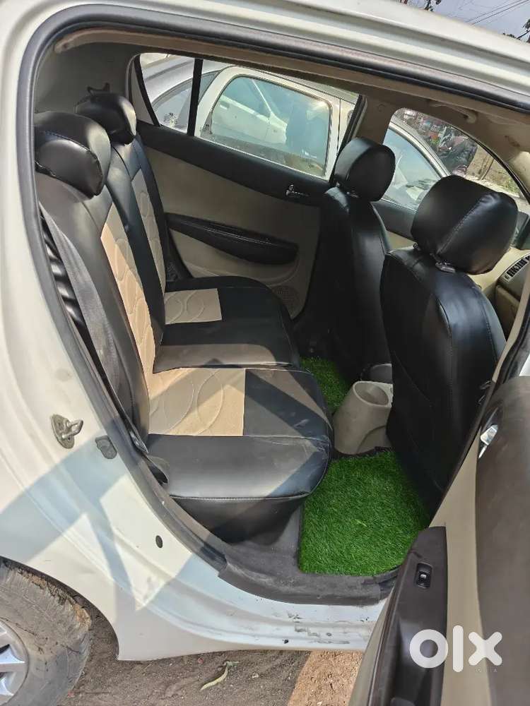 Hyundai I20 2011 Petrol Well Maintained