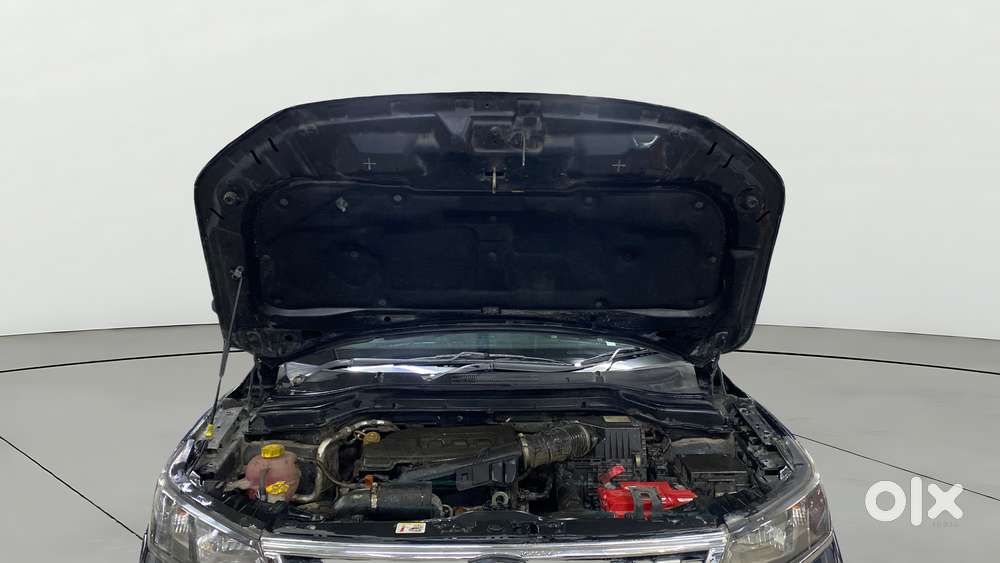 Mahindra Xuv300 W6, 2020, Petrol