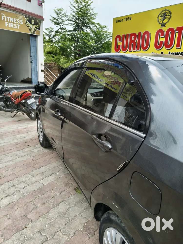 Tata Zest 1.2t Revotron 2016