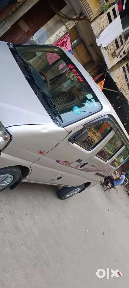 Maruti Suzuki Eeco 2016