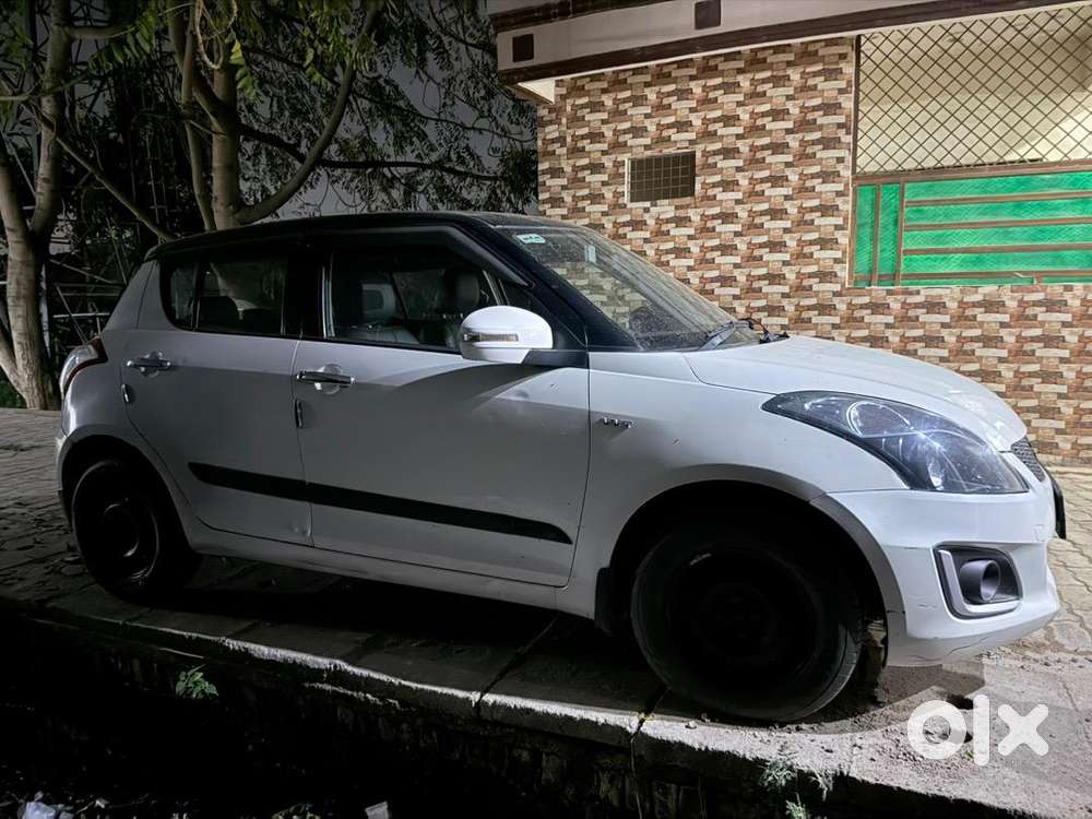Maruti Suzuki Swift December 2015 Petrol Well Maintained
