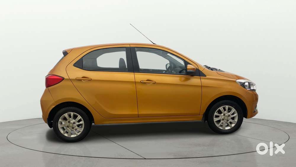 Tata Tiago 1.2 Revotron Xza, 2018, Petrol