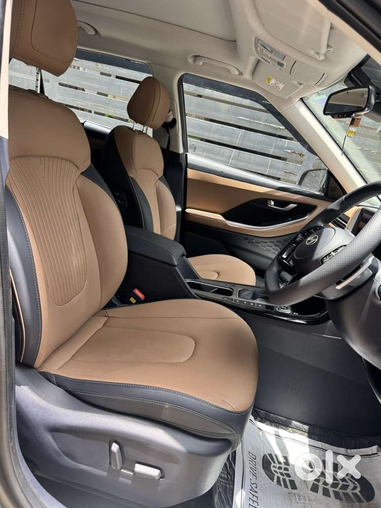 Hyundai Alcazar Signature (o) 6 Str 1.5 Petrol Dct, 2024, Petrol