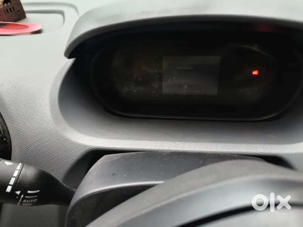 Tata Tiago 1.2 Revotron 2026 Petrol Automatic