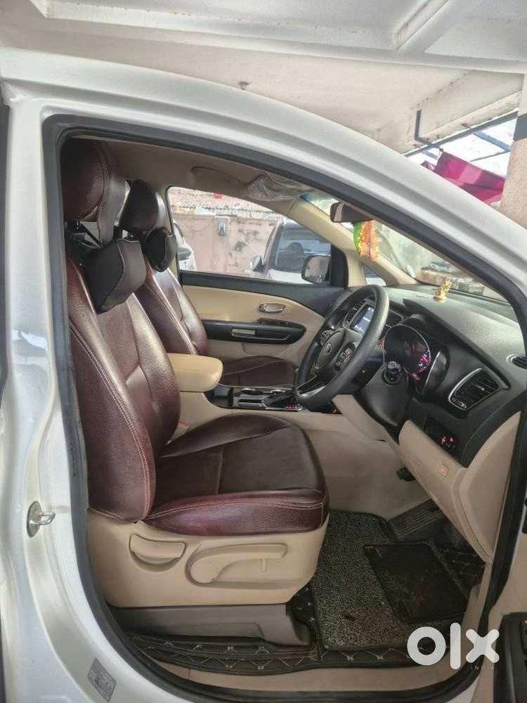 Kia Carnival Premium, 2020, Diesel