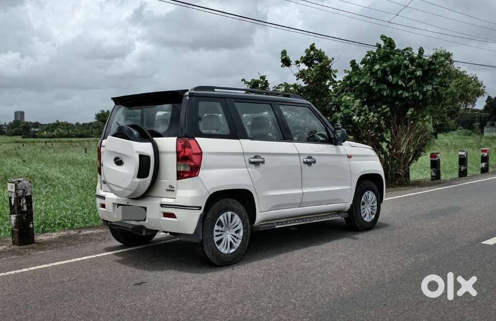 Mahindra Tuv 300 T8 Amt (automatic), 2016, Diesel