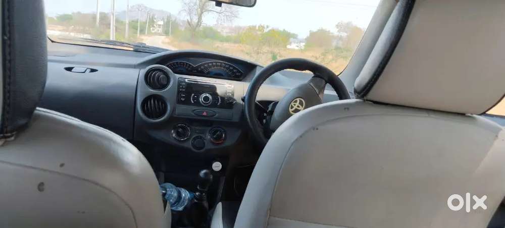 Toyota Etios Cross 2016