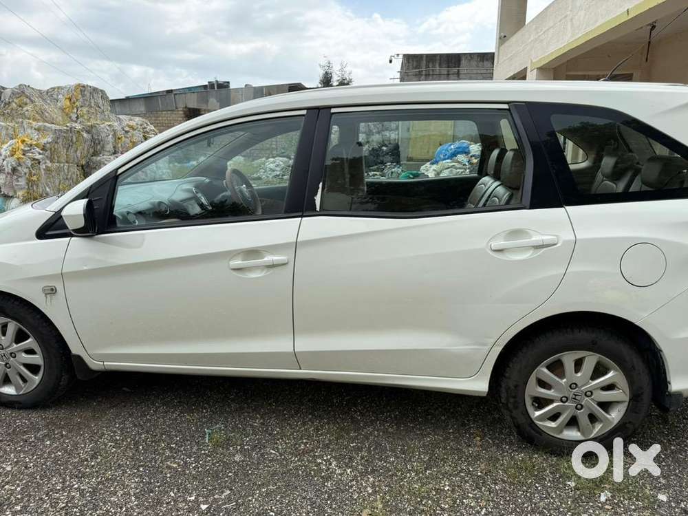 Honda Mobilio 2014 Diesel Well Maintained