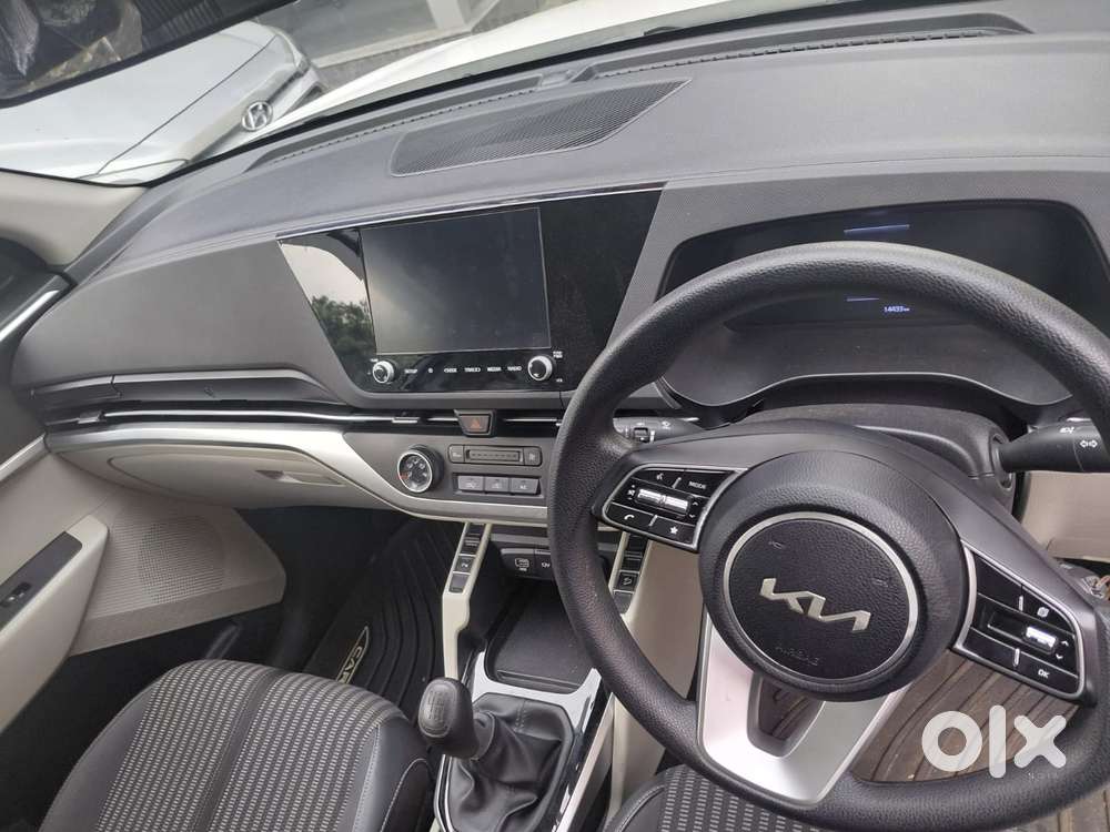 Kia Carens 1.5 Prestige 7 Str, 2022, Petrol