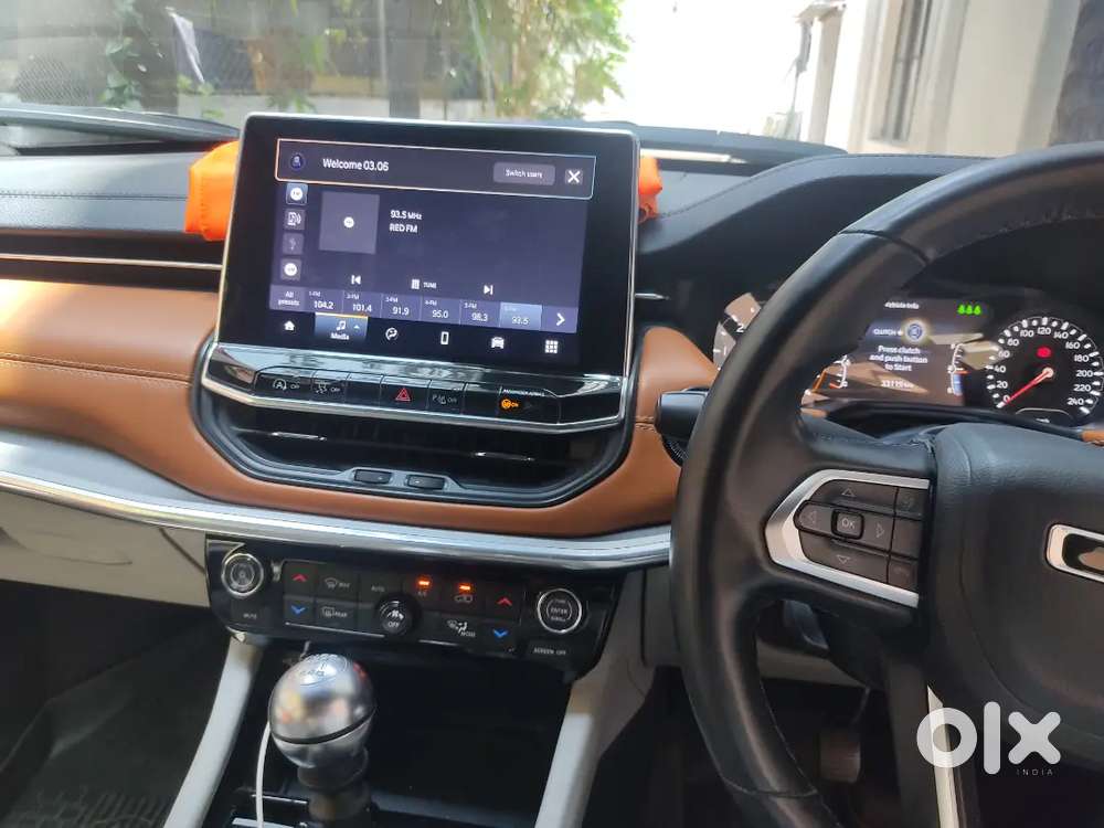 Jeep Compass 2.0 Diesel Manual 2025 Km Driven
