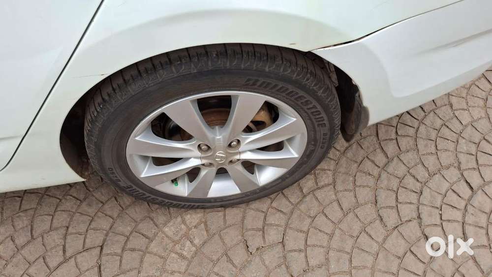 Hyundai Fluidic Verna 2011 Petrol Well Maintained