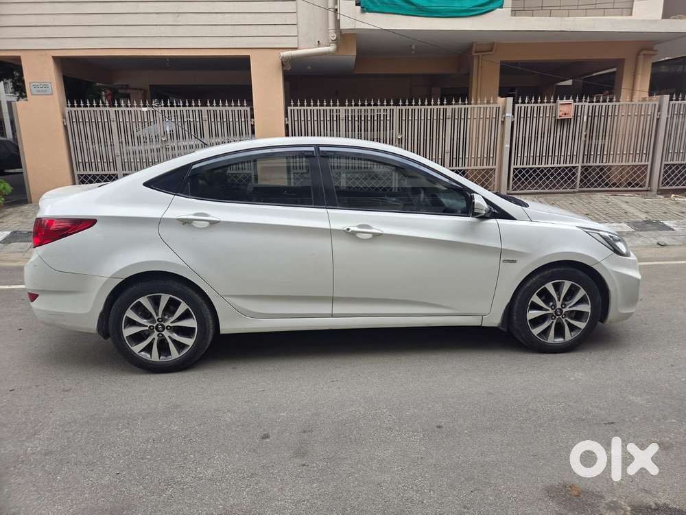 Hyundai Fluidic Verna 1.6 CRDi SX, 2015, Diesel