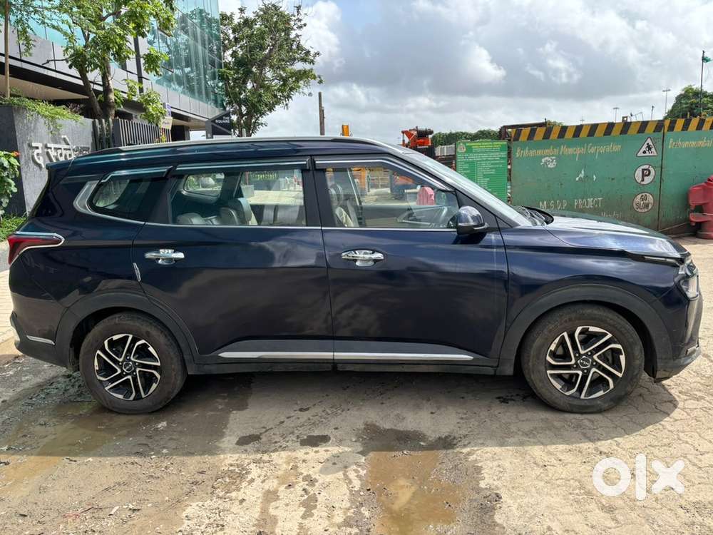 Kia Carens 2024 Petrol 67000 Km Driven